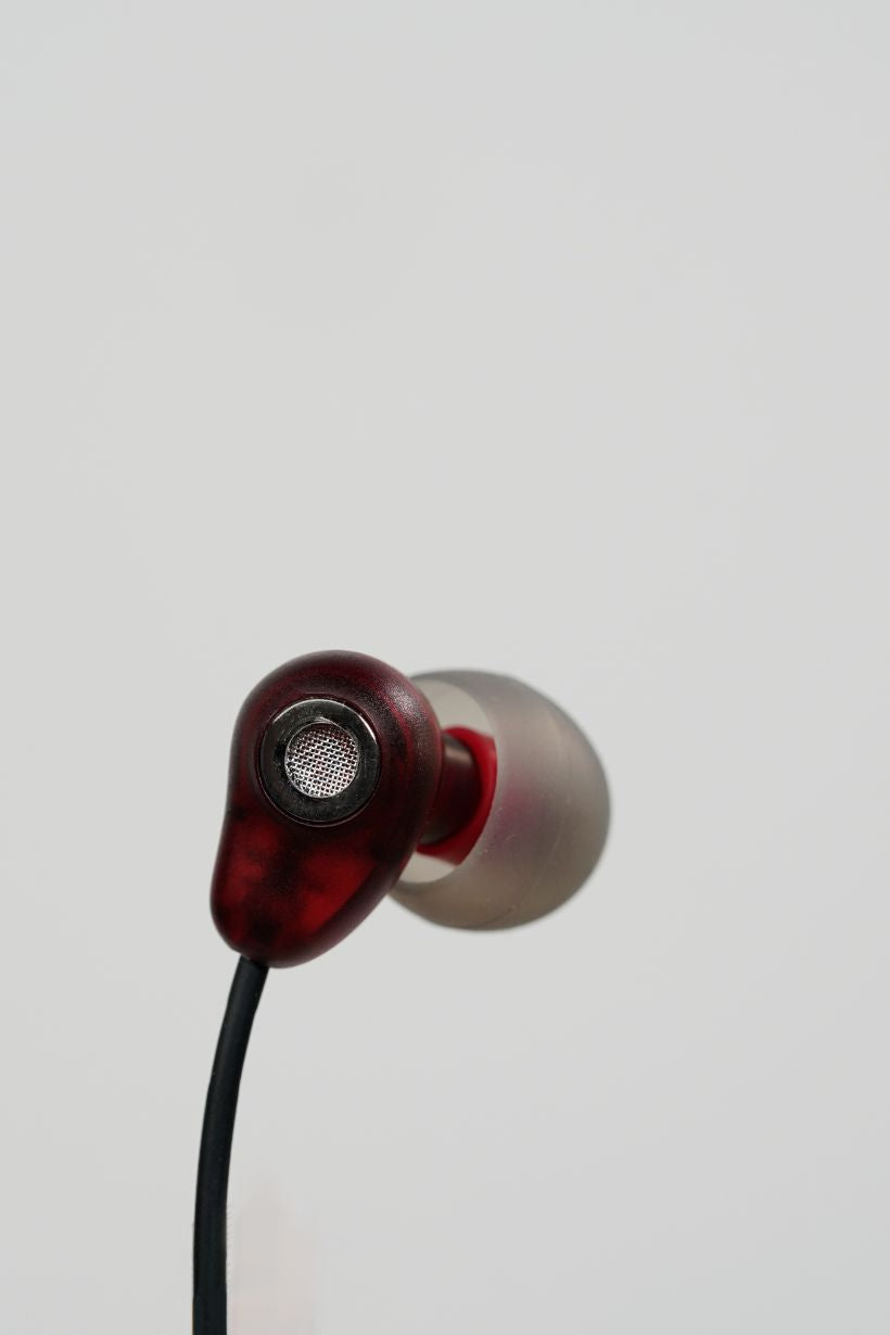 L'AVVENTO  Sleeping Earphone with Mic 3.5mm with Volume Control - Red