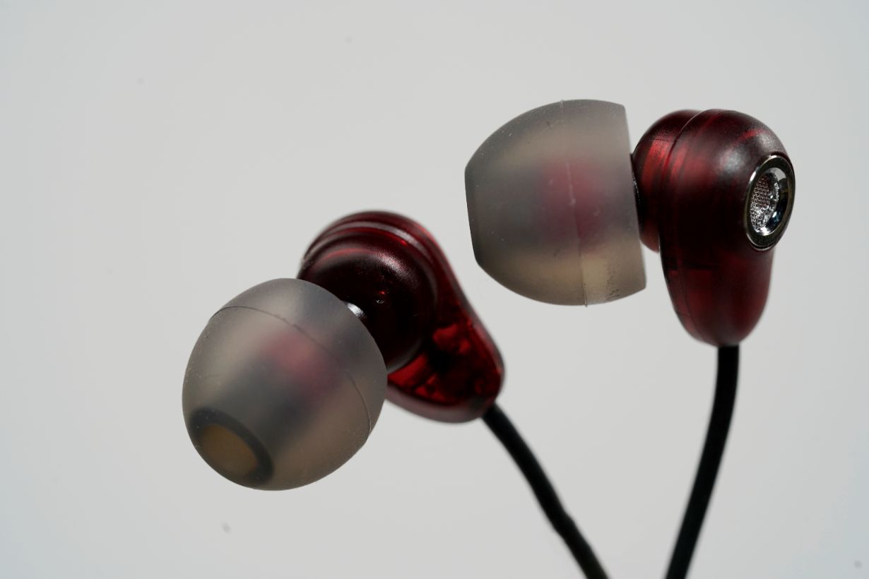 L'AVVENTO  Sleeping Earphone with Mic 3.5mm with Volume Control - Red