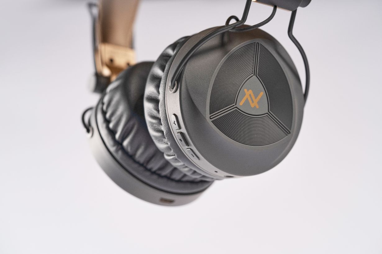 L'avvento Bluetooth 0.5 Colorful Headphone