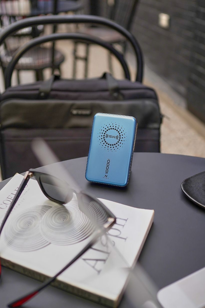 لافينتو باور بانك مغناطيسي 10,000 ملي امبير