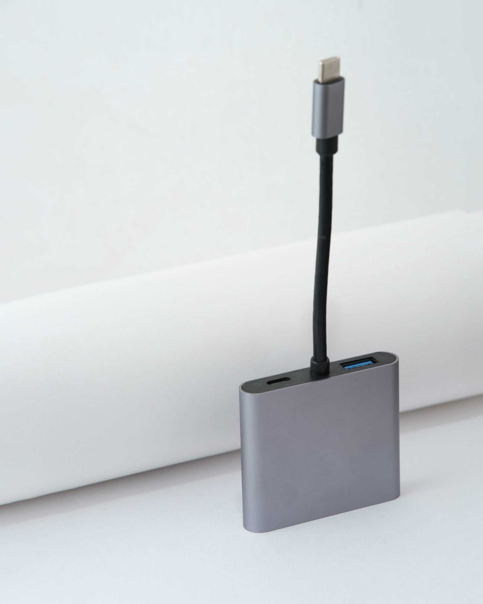 L'avvento Type-C Hub to Dual HDMI